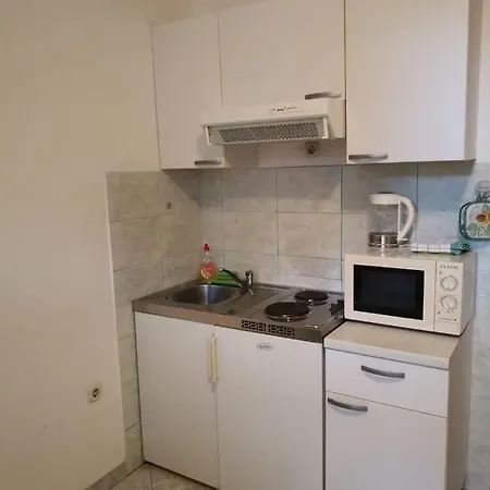 Sretna Gradac (Split-Dalmatia)